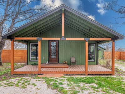 /international/us/545-w-vaughan-st-bertram-tx-110106256461/