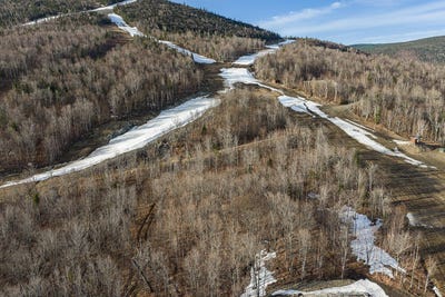 /international/us/8122-sawtooth-road-carrabassett-valley-me-110107511024/