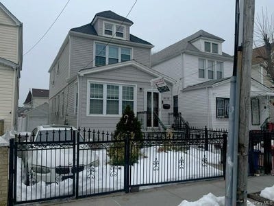/international/us/9030-vanderveer-street-queens-village-ny-110107276286/