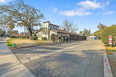 /international/us/1838-e-vassar-drive-visalia-ca-110097171034/