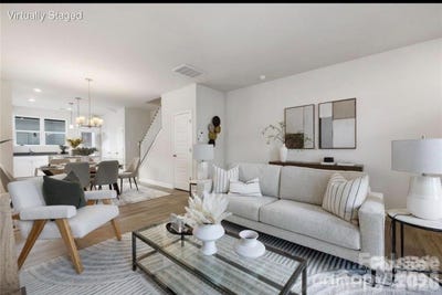 /international/us/8140-jacey-lane-huntersville-nc-110108495994/