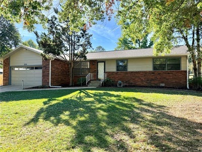 /international/us/104-glenview-street-harrison-ar-110120766486/