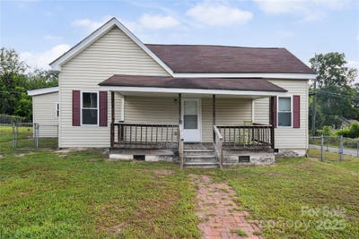 /international/us/106-safie-third-street-rockingham-nc-110101000030/