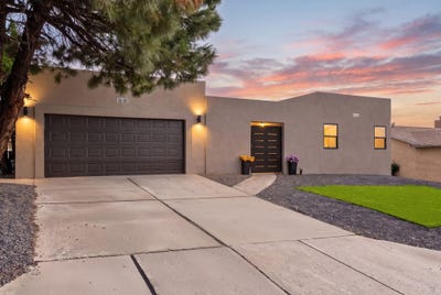 /international/us/11304-key-w-drive-ne-albuquerque-nm-110120636867/