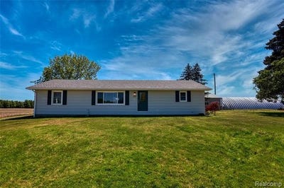 /international/us/3710-brown-city-road-goodland-twp-mi-110108572496/