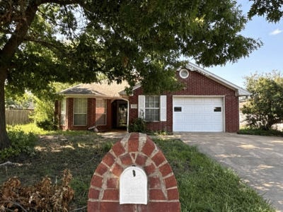 /international/us/502-e-college-street-leonard-tx-110119514807/