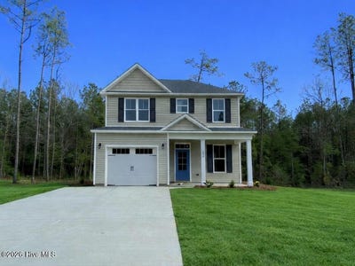 /international/us/109-bristol-bay-drive-lake-waccamaw-nc-110110068075/