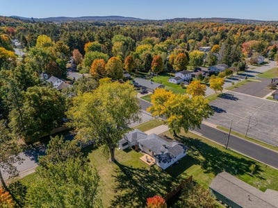 /international/us/4003-troy-street-wausau-wi-110120124641/