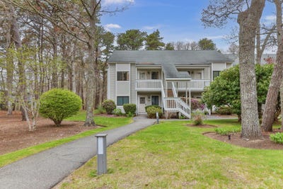 /international/us/109-eaton-lane-brewster-ma-110107847411/