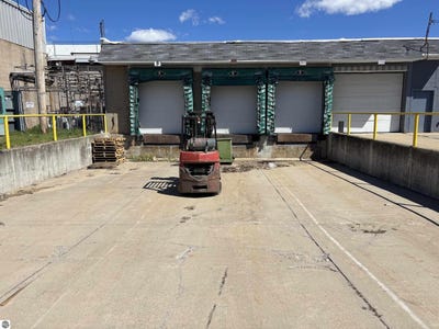 /international/us/711-w-pickard-street-mt-pleasant-mi-110108010472/