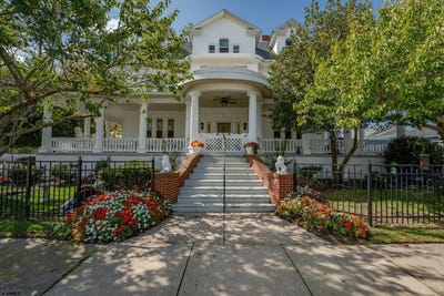 /international/us/216-e-fern-road-wildwood-crest-nj-110102974308/