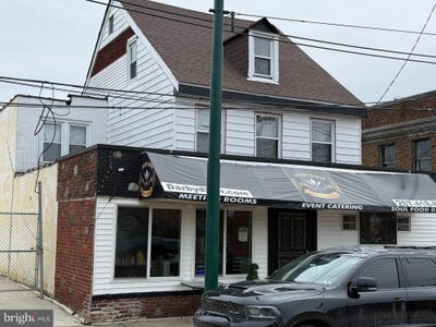 /international/us/16-n-9th-street-darby-pa-110105114568/