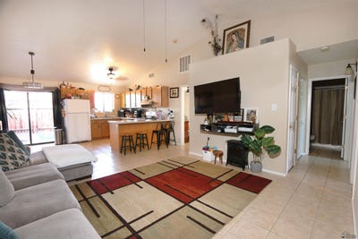 /international/us/2776-s-ave-2-1-2-e-yuma-az-110107382926/