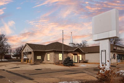 /international/us/102-s-woodward-street-brandon-wi-110105867024/