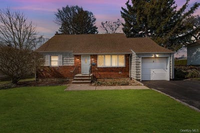 /international/us/10-wallace-drive-plainview-ny-110106845970/