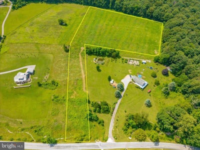 /international/us/12434-pleasant-valley-rd-smithsburg-md-110100628694/