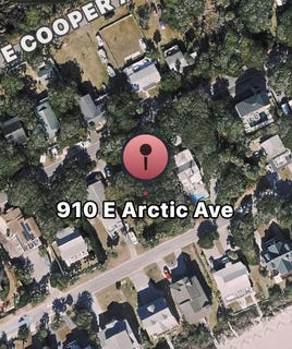 /international/us/910-e-arctic-avenue-folly-beach-sc-110109136380/