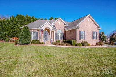 /international/us/131-quail-haven-drive-troutman-nc-110096281649/