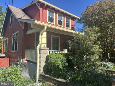 /international/us/4103-33rd-street-mount-rainier-md-110108472702/
