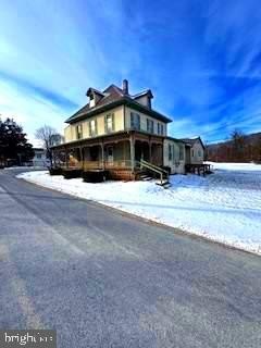 /international/us/40-spring-street-beaver-springs-pa-110105633257/