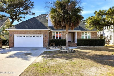 /international/us/717-settlers-lane-kure-beach-nc-110106170846/