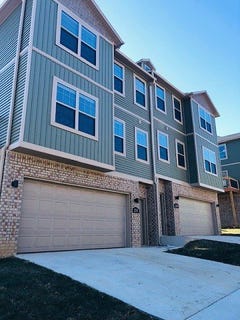 /international/us/2809-w-blackstone-crossing-fayetteville-ar-110108382934/