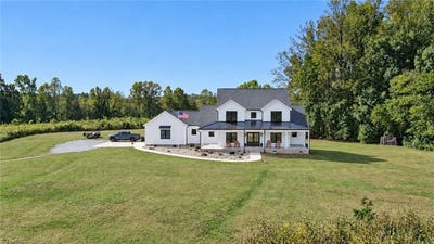 /international/us/4199-old-marlboro-road-sophia-nc-110120109965/