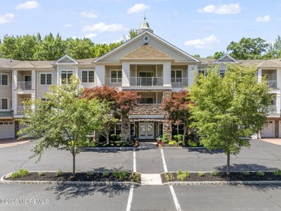 /international/us/8217-falston-circle-old-bridge-nj-110108612261/