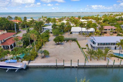 /international/us/180-12th-street-key-colony-fl-110088563458/