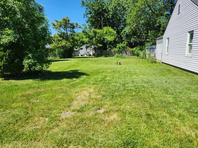 /international/us/351-e-milton-avenue-hazel-park-mi-110108661624/