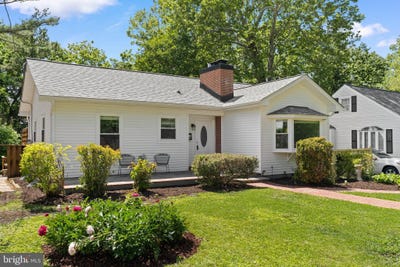 /international/us/8-oak-avenue-gaithersburg-md-110108098036/