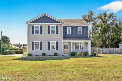 /international/us/221-cheswick-drive-holly-ridge-nc-110103624914/