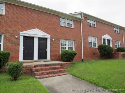 /international/us/1914-king-george-drive-fayetteville-nc-110102648259/
