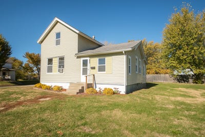 /international/us/410-w-5th-street-sterling-il-110108712288/