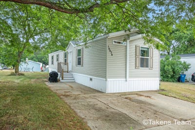 /international/us/14474-winding-creek-lane-west-olive-mi-110100476581/?lang=en