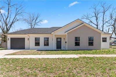 /international/us/144-pacific-avenue-osawatomie-ks-110101950682/