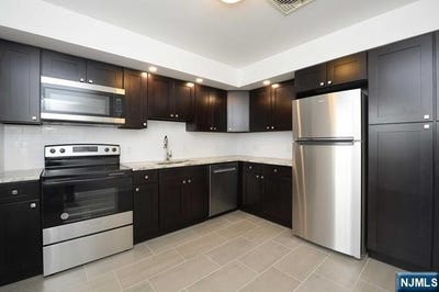 /international/us/20-30-ridge-road-ridgewood-nj-110107800960/