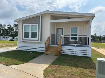 /international/us/37-sheepshead-lane-freeport-fl-110106789938/