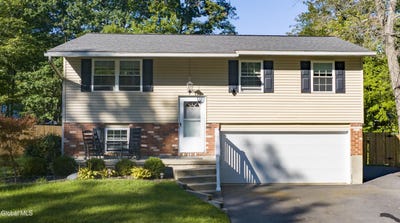 /international/us/10-deerleap-place-saratoga-springs-ny-110110221221/