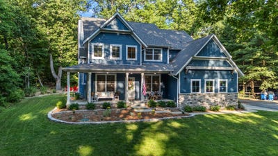 /international/us/323-dreamwold-way-michiana-shores-in-110100861680/?lang=en
