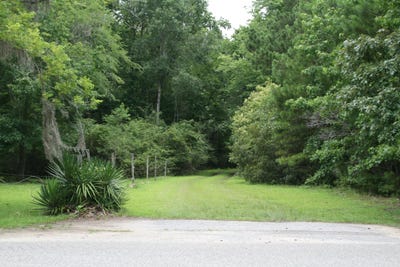 /international/us/kitfield-road-moncks-corner-sc-110108176218/