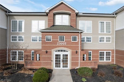 /international/us/23003-chandlers-lane-olmsted-falls-oh-110106787231/
