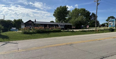/international/us/613-w-water-street-shullsburg-wi-110067890682/