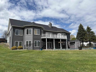 /international/us/3-green-drive-massena-ny-110107875245/