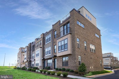 /international/us/14301-beckett-glen-circle-chantilly-va-110107288230/