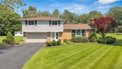/international/us/8961-the-fairways-clarence-ny-110100160444/