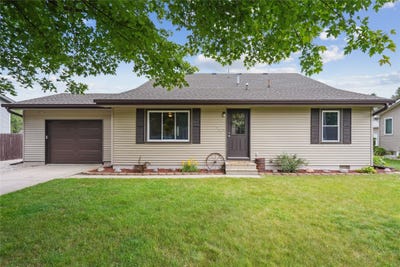 /international/us/301-maple-avenue-nevada-ia-110100306001/