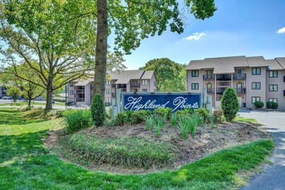 /international/us/645-montevista-rd-union-hall-va-110108610574/