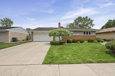 /international/us/515-lance-drive-des-plaines-il-110108259376/