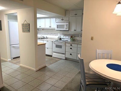 /international/us/2400-forest-drive-inverness-fl-110105274547/